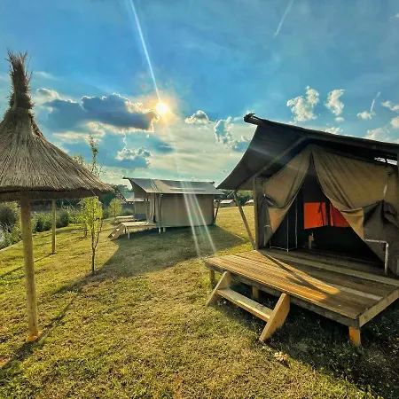 مكان تخييم Luz Glamping *