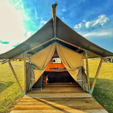 Luz Glamping مكان تخييم